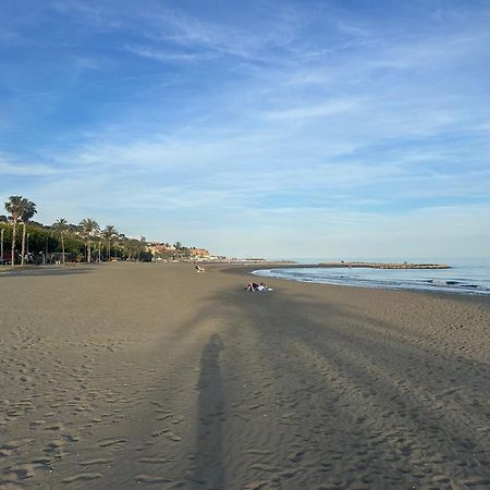 Apartamento Maui Beach En El Palo Màlaga Exteriér fotografie