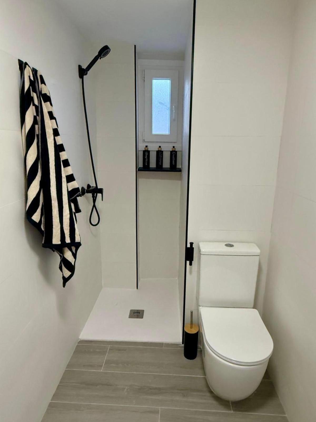 Apartamento Maui Beach En El Palo Màlaga Exteriér fotografie
