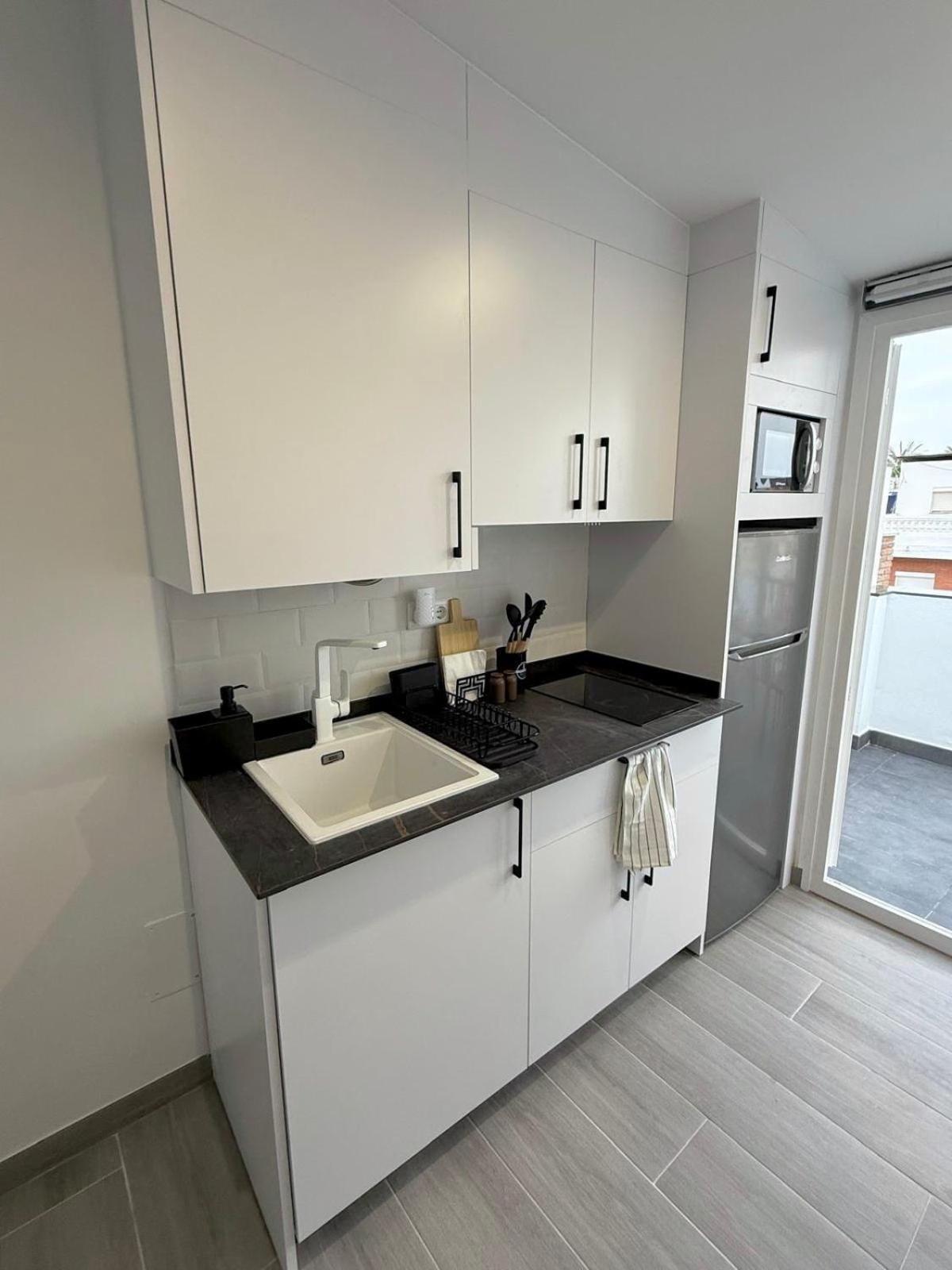 Apartamento Maui Beach En El Palo Màlaga Exteriér fotografie